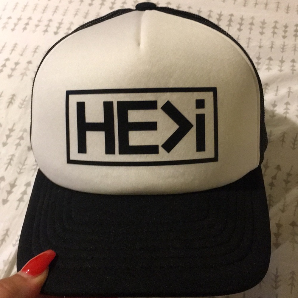 He > I  Hat